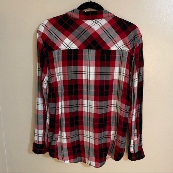 🎀 Garage Red Black And Grey Plaid Button Down Shirt, Size Med - Picture 2 of 5